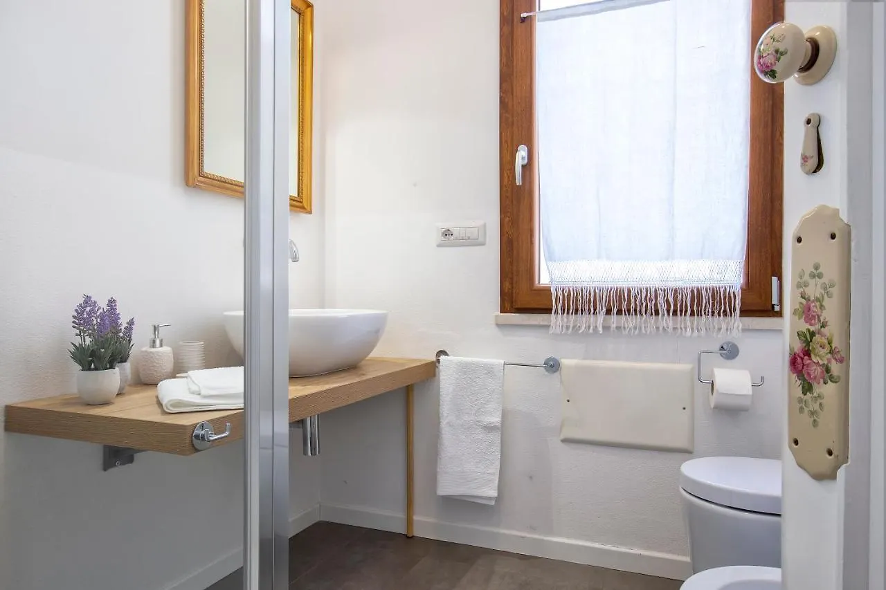 Nura'S - Apartment Al Mare Sea Front Alghero Italy