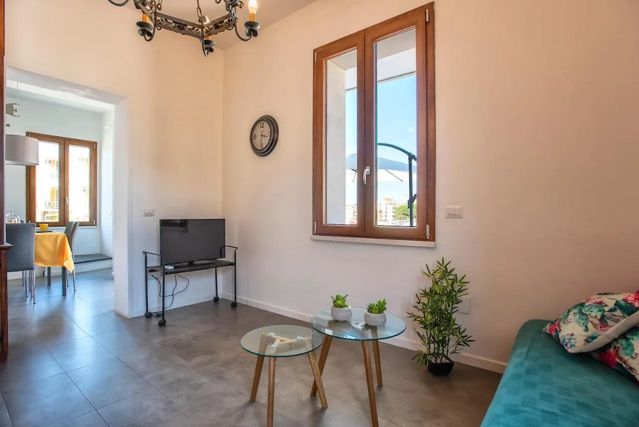 Nura'S - Apartment Al Mare Sea Front Alghero Italien